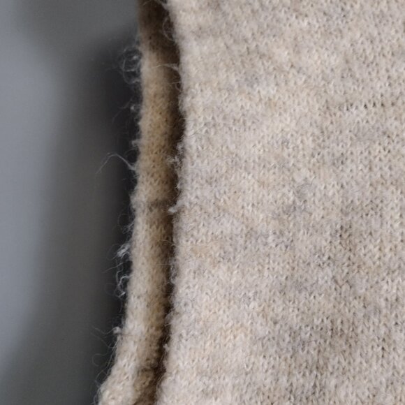 FATE Wool Blend Sweater Vest Size Small Beige V-Neck Soft Cozy Knit - Picture 11 of 15